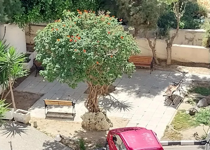 アパート Mikis's Seagate Aprt.