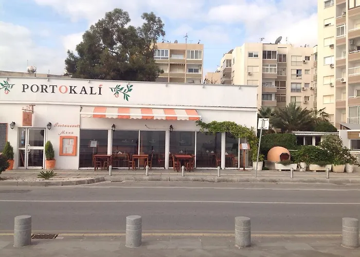 Mikis's Seagate Aprt. Λάρνακα