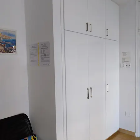 Mikis's Seagate Aprt. *